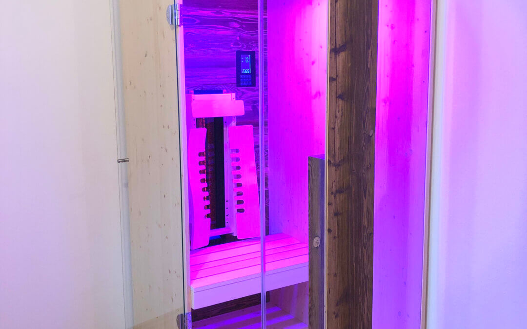 Kleine Infrarotkabine für eine Person mit Vollspektrumstrahler